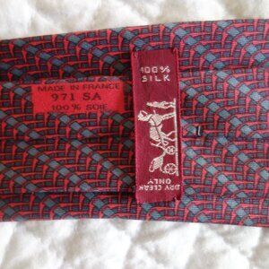 (b)	HERMES Made in France Blue & Red Silk Tie - #971 SA